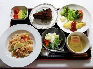 お食事